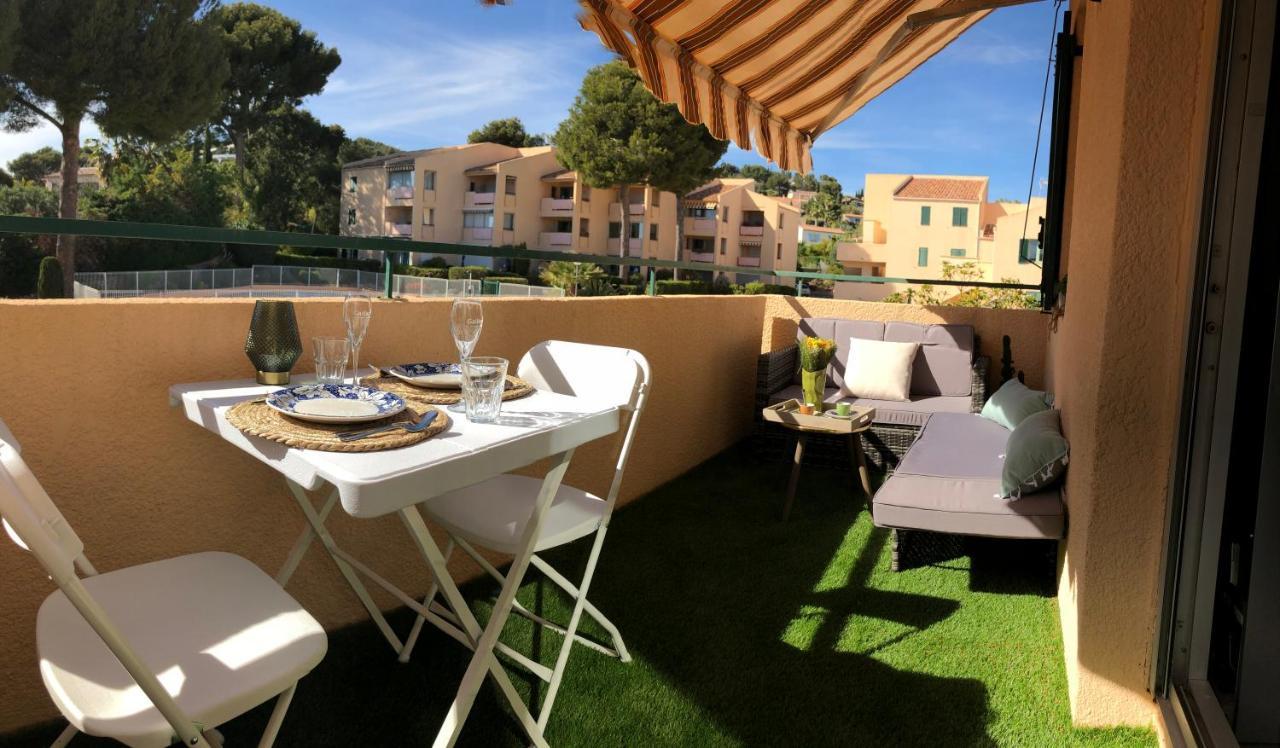 Studio Avec Terrasse Et Piscine Bandol Extérieur photo